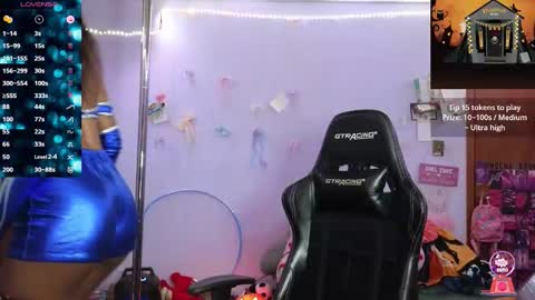 Snapshot of mocha_ chatting on 10/25/25, 04:31 MOCHA JAMES THE NPC online show from 10/25/25, 04:31