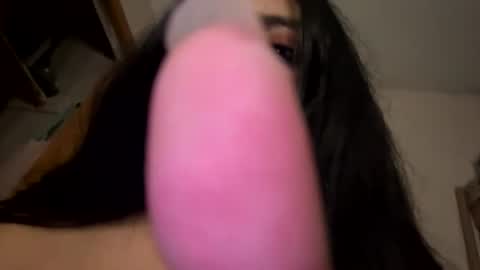 Snapshot of mochilera2001 chatting on 07/31/26, 04:45 mochilera2001 online show from 07/31/26, 04:45