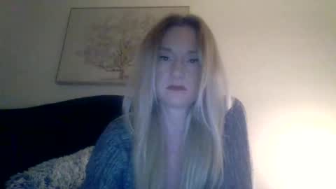Snapshot of mockingbirds91 chatting on 06/01/26, 04:03 mockingbirds91 online show from 06/01/26, 04:03