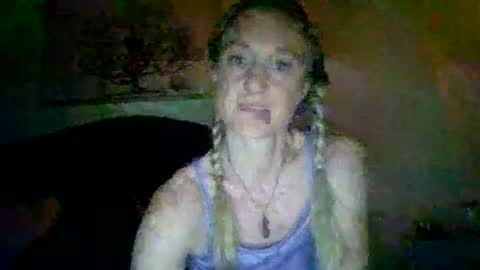 Snapshot of mockingbirds91 chatting on 06/19/26, 04:06 mockingbirds91 online show from 06/19/26, 04:06