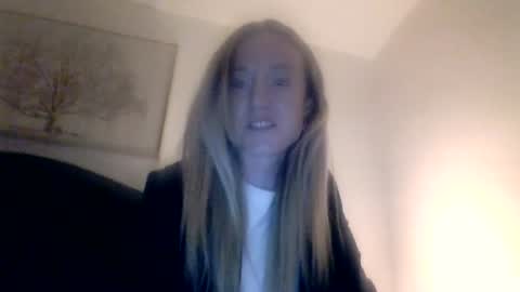Snapshot of mockingbirds91 chatting on 06/23/26, 03:26 mockingbirds91 online show from 06/23/26, 03:26