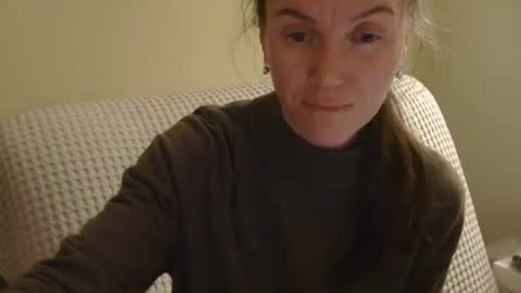 Snapshot of modesta1413 chatting on 04/02/26, 08:50 Aurora online show from 04/02/26, 08:50