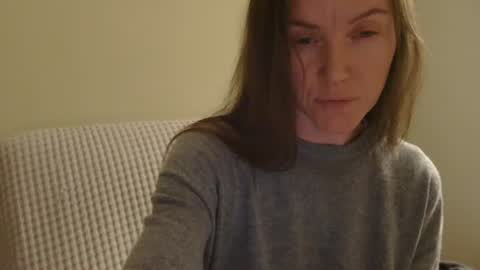 Snapshot of modesta1413 chatting on 04/06/26, 09:05 Aurora online show from 04/06/26, 09:05