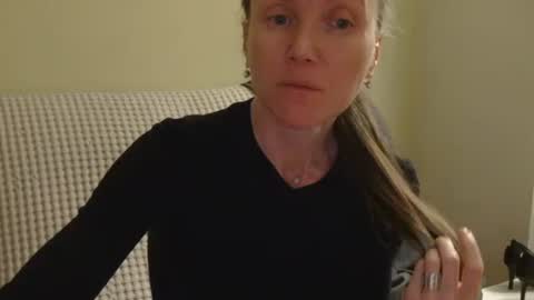 Snapshot of modesta1413 chatting on 04/13/26, 08:25 Aurora online show from 04/13/26, 08:25