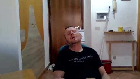 modesto1969 online show from 10/11/25, 03:21