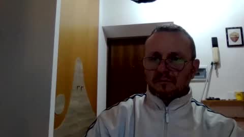 Snapshot of modesto1969 chatting on 12/04/25, 07:00 modesto1969 online show from 12/04/25, 07:00