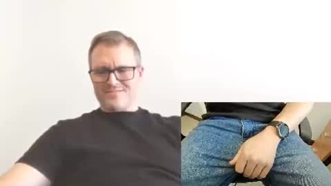 Moe online show from 09/12/25, 06:41