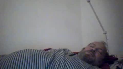 Snapshot of mofu781s chatting on 12/17/24, 11:27 mofu781s online show from 12/17/24, 11:27