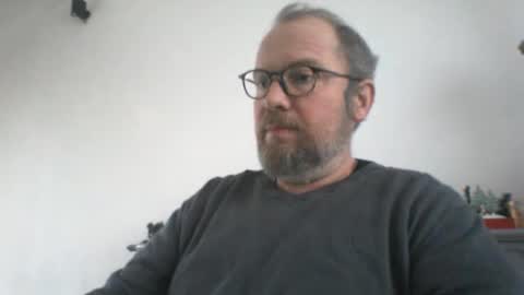 Snapshot of mofu781s chatting on 01/09/25, 11:03 mofu781s online show from 01/09/25, 11:03