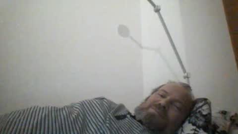 Snapshot of mofu781s chatting on 02/17/25, 10:25 mofu781s online show from 02/17/25, 10:25