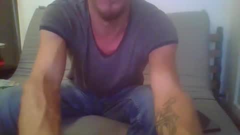 Snapshot of mohican69hot chatting on 09/10/25, 09:04 mohican69hot online show from 09/10/25, 09:04