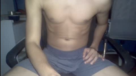 Snapshot of moi_017 chatting on 01/27/25, 05:14 moi 017 online show from 01/27/25, 05:14