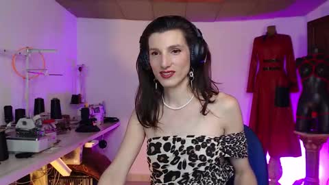 moira_hot online show from 09/11/25, 07:03