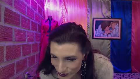 moira_hot online show from 12/05/25, 06:37