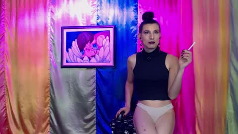 Snapshot of moira_hot chatting on 02/06/26, 11:08 moira_hot online show from 02/06/26, 11:08