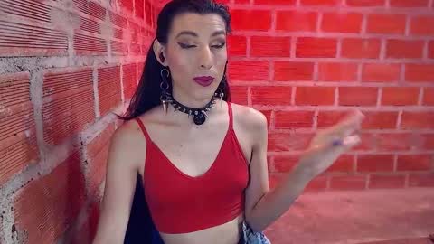 Snapshot of moira_hot chatting on 02/16/26, 09:22 moira_hot online show from 02/16/26, 09:22