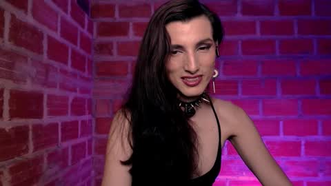 Snapshot of moira_hot chatting on 02/25/26, 09:13 moira_hot online show from 02/25/26, 09:13