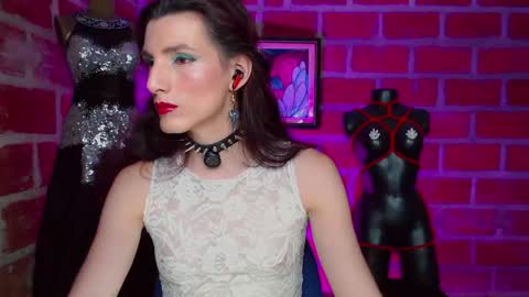 Snapshot of moira_hot chatting on 03/15/26, 09:32 moira_hot online show from 03/15/26, 09:32
