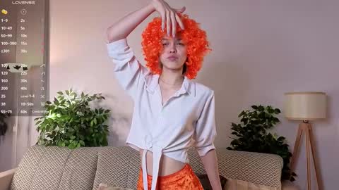 Laura online show from 11/28/25, 11:02