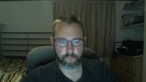 Snapshot of moistfalafel chatting on 09/18/25, 06:43 Jode online show from 09/18/25, 06:43