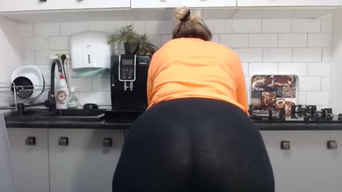 erika online show from 01/14/25, 03:04