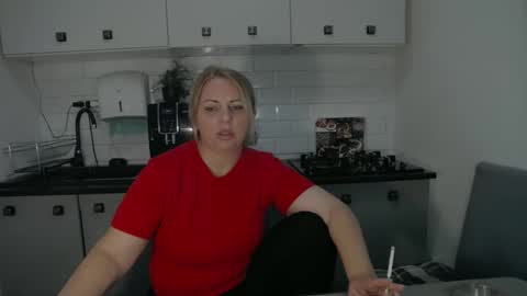 erika online show from 09/29/25, 09:58