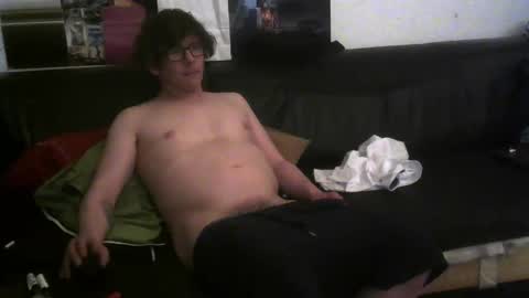 Snapshot of mojoflow39 chatting on 03/02/25, 11:20 Fr online show from 03/02/25, 11:20