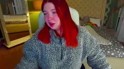 Snapshot of molinmoon chatting on 02/10/25, 08:10 Rosa online show from 02/10/25, 08:10