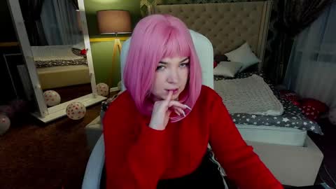 Snapshot of molinmoon chatting on 02/23/25, 07:49 Rosa online show from 02/23/25, 07:49