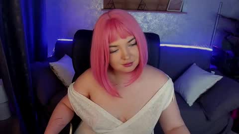 Snapshot of molinmoon chatting on 03/04/25, 11:32 Rosa online show from 03/04/25, 11:32