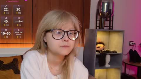 Snapshot of moliqin chatting on 04/14/26, 07:36 moliqin online show from 04/14/26, 07:36