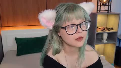 moliqin online show from 07/23/26, 08:56