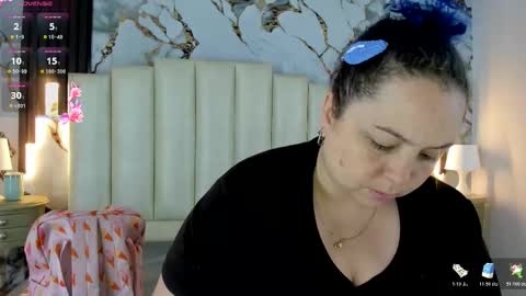Snapshot of molliebue1 chatting on 10/24/25, 12:34 Hey Guys  Im Mollie online show from 10/24/25, 12:34