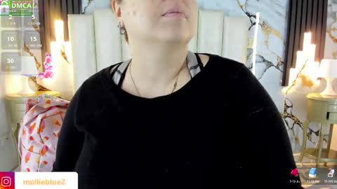 Snapshot of molliebue1 chatting on 10/25/25, 12:45 Hey Guys  Im Mollie online show from 10/25/25, 12:45