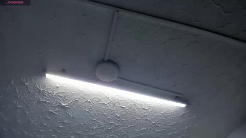 Hey Guys  Im Mollie online show from 02/25/26, 11:53