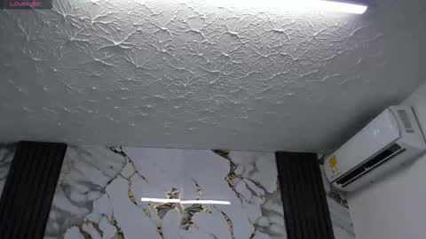 Hey Guys  Im Mollie online show from 03/17/26, 11:57