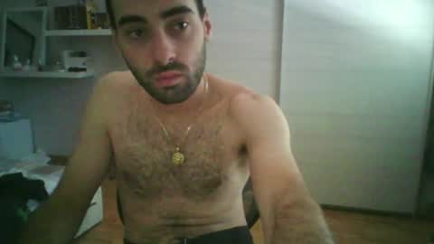 Snapshot of mollo20 chatting on 09/18/25, 01:02 mollo20 online show from 09/18/25, 01:02