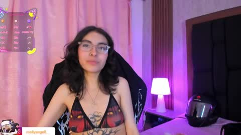 Molly online show from 04/18/26, 07:07