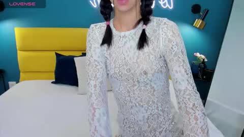 Molly  online show from 11/30/25, 02:04