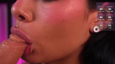 Snapshot of molly__davis chatting on 04/06/26, 08:10 Molly online show from 04/06/26, 08:10