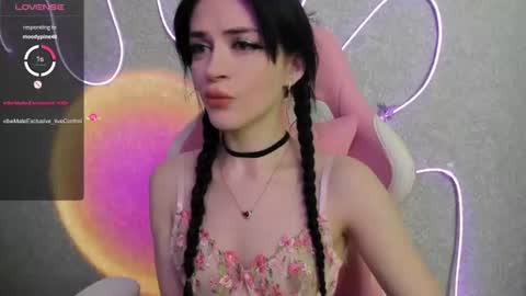 Molly - online show from 06/26/26, 02:49