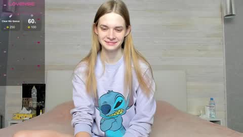 Molly Hunt online show from 01/21/25, 03:26