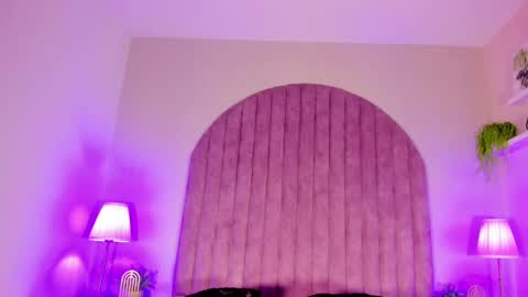 Snapshot of molly_jackson chatting on 12/12/24, 12:01 Molly Jackson online show from 12/12/24, 12:01