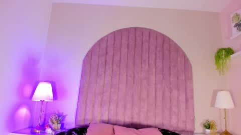 Snapshot of molly_jackson chatting on 02/02/25, 12:35 Molly Jackson online show from 02/02/25, 12:35