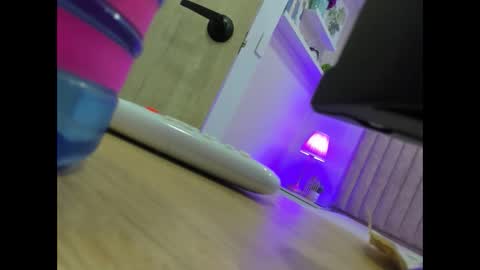 Snapshot of molly_jackson chatting on 02/15/25, 12:54 Molly Jackson online show from 02/15/25, 12:54