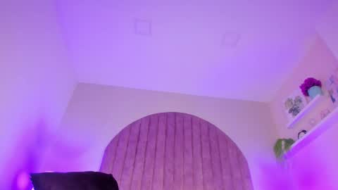 Snapshot of molly_jackson chatting on 02/26/25, 06:11 Molly Jackson online show from 02/26/25, 06:11