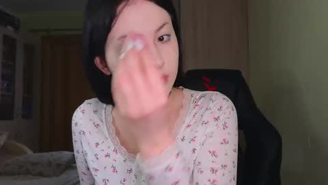 Snapshot of molly_millerr chatting on 03/17/26, 08:01 molly_millerr online show from 03/17/26, 08:01