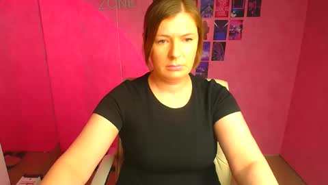 Snapshot of molly_mis chatting on 04/25/26, 02:47 Molly online show from 04/25/26, 02:47