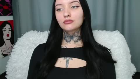 Lina online show from 02/10/25, 09:36