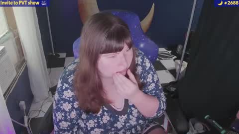 molly_moons online show from 09/14/25, 08:41